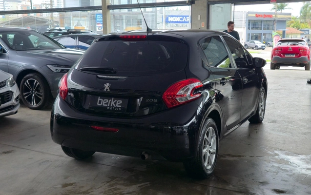 imagem-https://www.socarrao.com.br/sc-vehicle-images-prod/4220432/1790781132226-a6c4b37d820d427bb56cdb2851f3641e_1790781091665.jpg