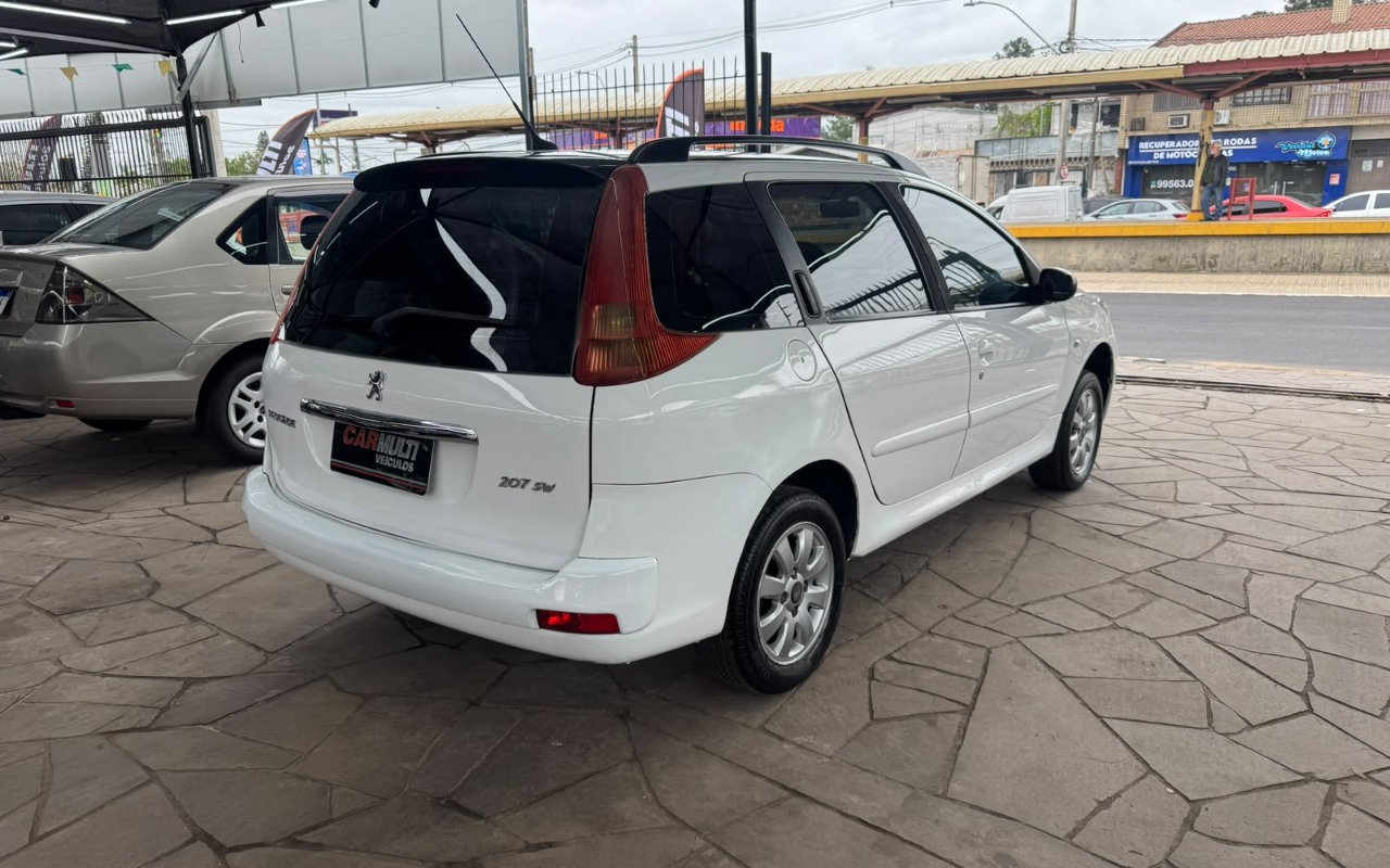 imagem-https://www.socarrao.com.br/sc-vehicle-images-prod/4220454/1790781434531-V2hhdHNBcHAgSW1hZ2UgMjAyNi0wOS0zMCBhdCAxMi4wNy41OSAoMSkuanBlZw.jpeg