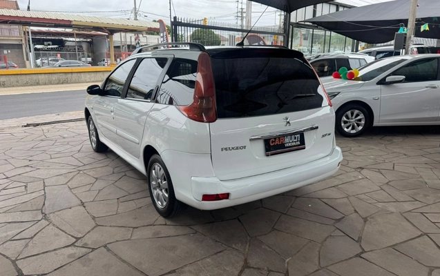 imagem-https://www.socarrao.com.br/sc-vehicle-images-prod/4220454/1790781434687-V2hhdHNBcHAgSW1hZ2UgMjAyNi0wOS0zMCBhdCAxMi4wNy41OCAoMSkuanBlZw.jpeg