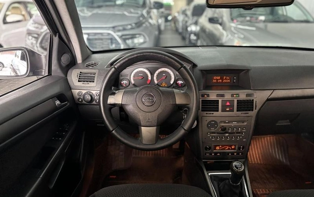 imagem-https://www.socarrao.com.br/sc-vehicle-images-prod/4220455/1791634462203-8522517_0_B_e7883b5f3f.jpeg