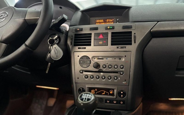 imagem-https://www.socarrao.com.br/sc-vehicle-images-prod/4220455/1791634462207-8522517_1_B_ad70db353f.jpeg