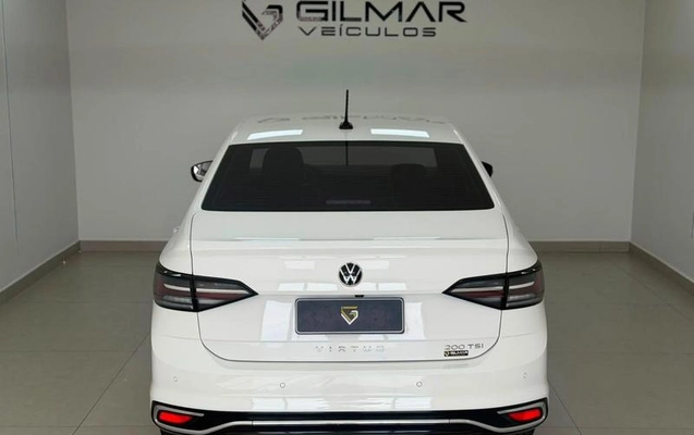 imagem-https://www.socarrao.com.br/sc-vehicle-images-prod/4220633/1790781674411-8210748_31_B_8f5ad76939.jpeg
