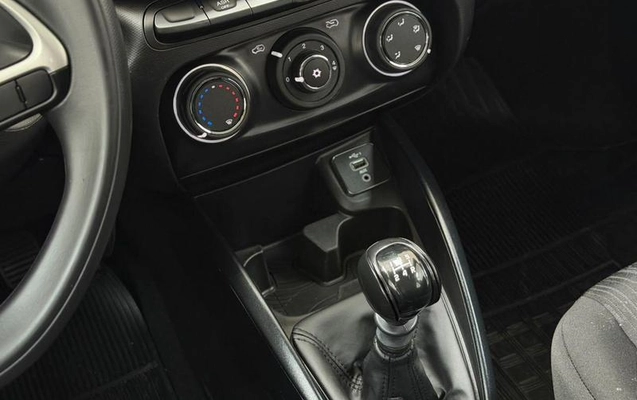imagem-https://www.socarrao.com.br/sc-vehicle-images-prod/4220635/1791292903410-8440470_17_B_e7ce76613c.jpeg