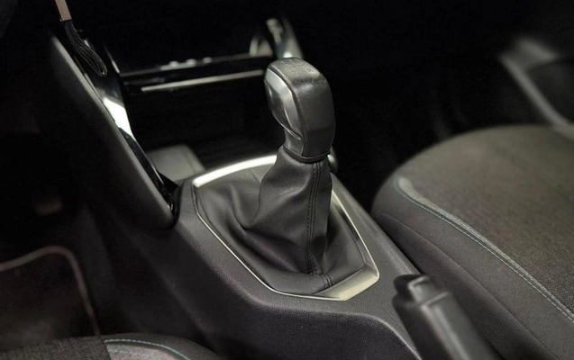imagem-https://www.socarrao.com.br/sc-vehicle-images-prod/4220712/1790781866988-8528939_8_B_5d70a080f1.jpeg