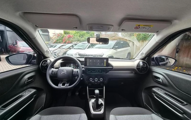 imagem-https://www.socarrao.com.br/sc-vehicle-images-prod/4220713/1792440948981-8528460_14_B_825f0a412c.jpeg