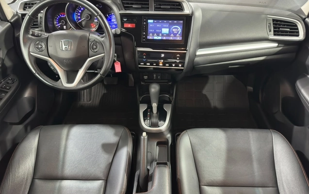 imagem-https://www.socarrao.com.br/sc-vehicle-images-prod/4220714/1790781888086-9_121828.jpg