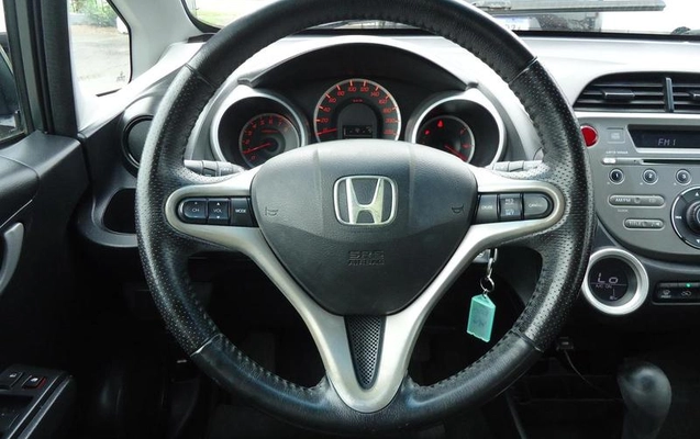 imagem-https://www.socarrao.com.br/sc-vehicle-images-prod/4220731/1791293899267-8472622_10_B_77094b98ff.jpeg