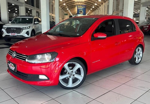 Volkswagen Golf 2015 Vermelho — foto 1 de 3