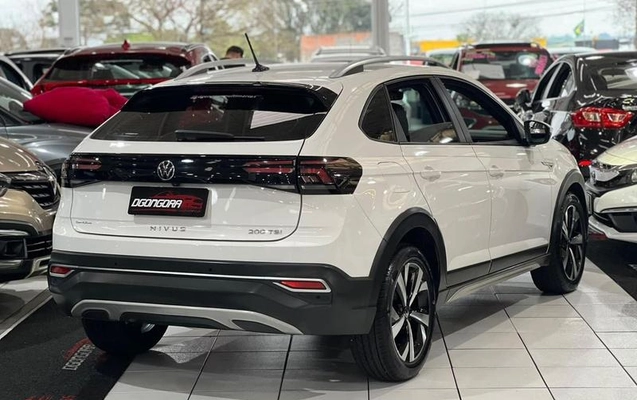 imagem-https://www.socarrao.com.br/sc-vehicle-images-prod/4221247/1790783559640-8478343_17_B_2774461f29.jpeg