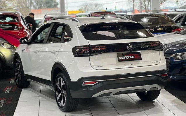 imagem-https://www.socarrao.com.br/sc-vehicle-images-prod/4221247/1790783559646-8478343_18_B_56a72e40d8.jpeg