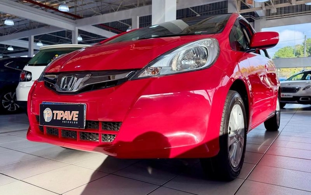imagem-https://www.socarrao.com.br/sc-vehicle-images-prod/4221252/1791559141103-8514011_2_B_8e5c304ebf.jpeg