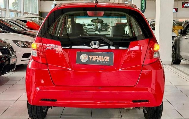 imagem-https://www.socarrao.com.br/sc-vehicle-images-prod/4221252/1791559141107-8514011_3_B_cb11ff8267.jpeg