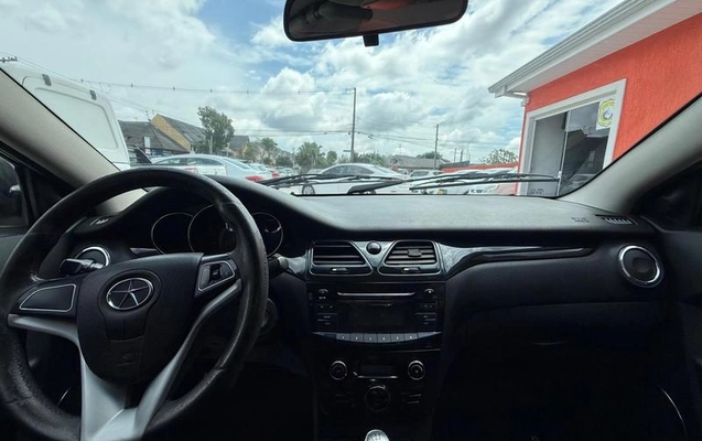 imagem-https://www.socarrao.com.br/sc-vehicle-images-prod/4222024/1791479377867-8529226_7_B_46392a5898.jpeg