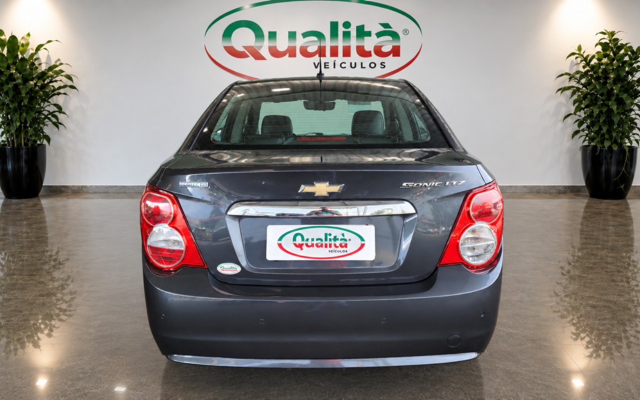 imagem-https://www.socarrao.com.br/sc-vehicle-images-prod/4222210/1792244415418-MDgucG5n.png