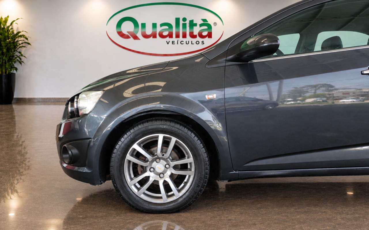imagem-https://www.socarrao.com.br/sc-vehicle-images-prod/4222210/1792244415541-MTAucG5n.png