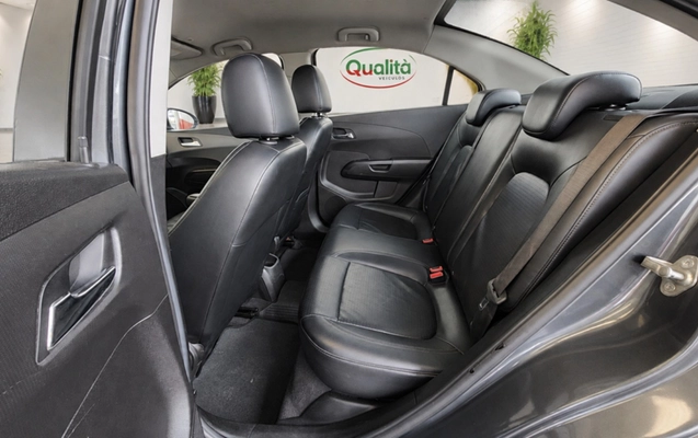 imagem-https://www.socarrao.com.br/sc-vehicle-images-prod/4222210/1792244415743-MTMucG5n.png