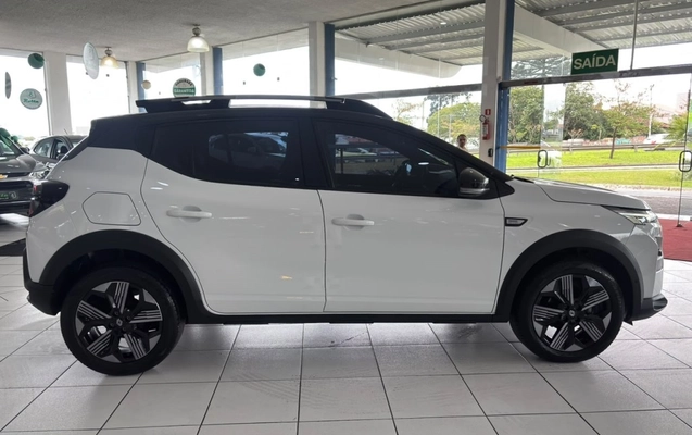 imagem-https://www.socarrao.com.br/sc-vehicle-images-prod/4222221/1790786070214-11_013410.jpg