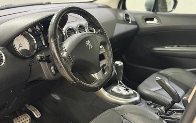 imagem-https://www.socarrao.com.br/sc-vehicle-images-prod/4222247/1790786188832-8218618_9_B_09e7360428.jpeg