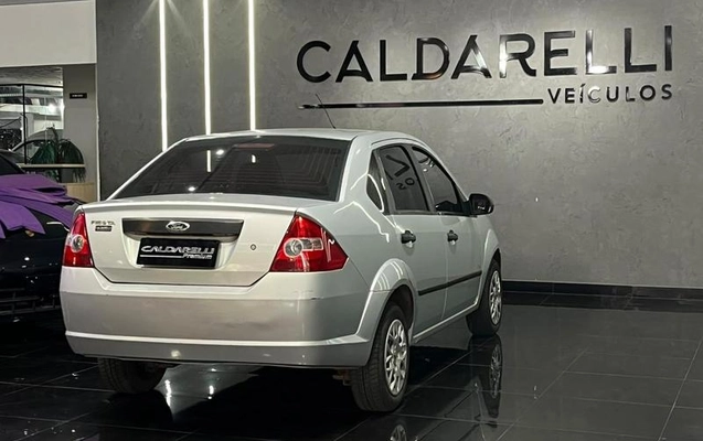 imagem-https://www.socarrao.com.br/sc-vehicle-images-prod/4222519/1791219775993-8528610_3_B_a127123329.jpeg