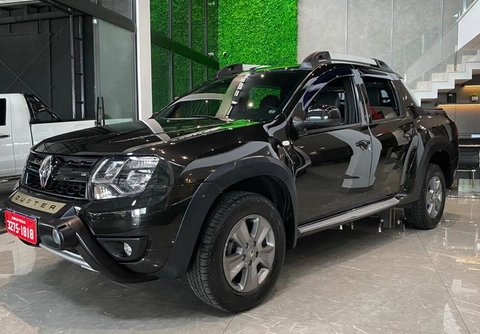 Renault Duster Oroch 2016 Preto — foto 1 de 3