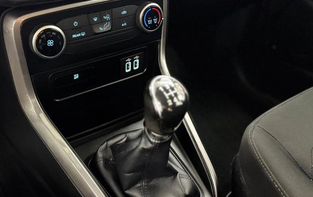imagem-https://www.socarrao.com.br/sc-vehicle-images-prod/4222867/1790797685306-8518693_12_B_b26204be1e.jpeg