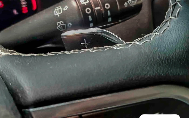 imagem-https://www.socarrao.com.br/sc-vehicle-images-prod/4223026/1790865143908-afbd0301-ad8a-41b8-adb6-5a4d1cd49a7f.jpg