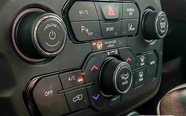 imagem-https://www.socarrao.com.br/sc-vehicle-images-prod/4223026/1790865143909-2612656d-2e3b-444d-a798-140d47b95736.jpg