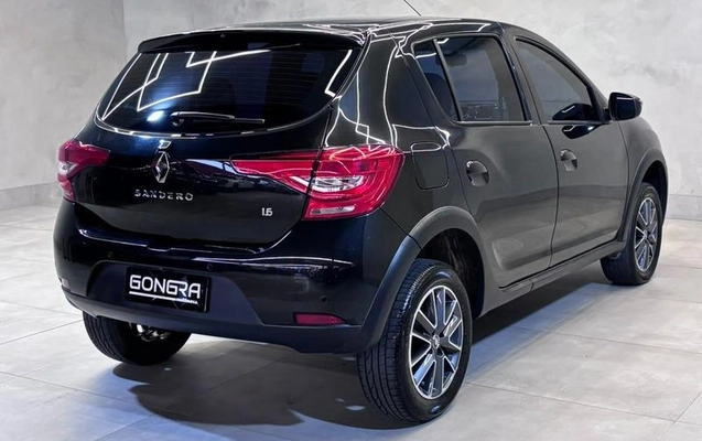 imagem-https://www.socarrao.com.br/sc-vehicle-images-prod/4223108/1791234370186-8529220_15_B_a2a17b8c68.jpeg