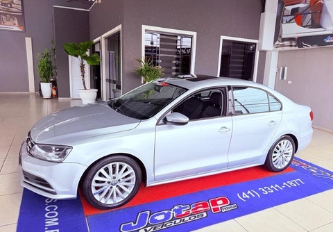 Volkswagen Jetta 2015 Prata — foto 1 de 3