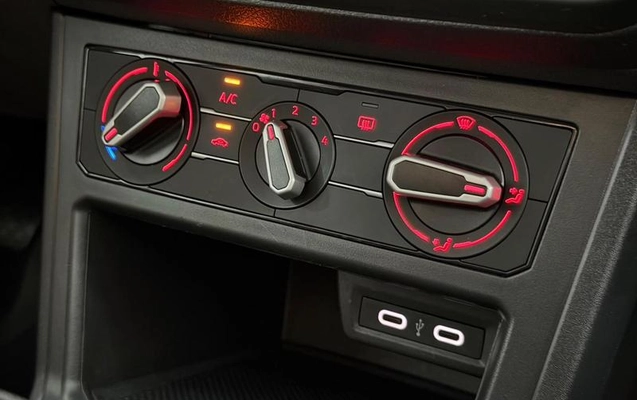 imagem-https://www.socarrao.com.br/sc-vehicle-images-prod/4223140/1790788143901-8350532_9_B_8772657e5c.jpeg