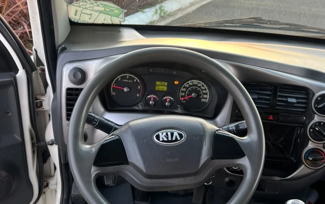 imagem-https://www.socarrao.com.br/sc-vehicle-images-prod/4223420/1790788612854-V2hhdHNBcHAgSW1hZ2UgMjAyNi0wOS0yNiBhdCAxNS4yOC4xNSAoMSkuanBlZw.jpeg