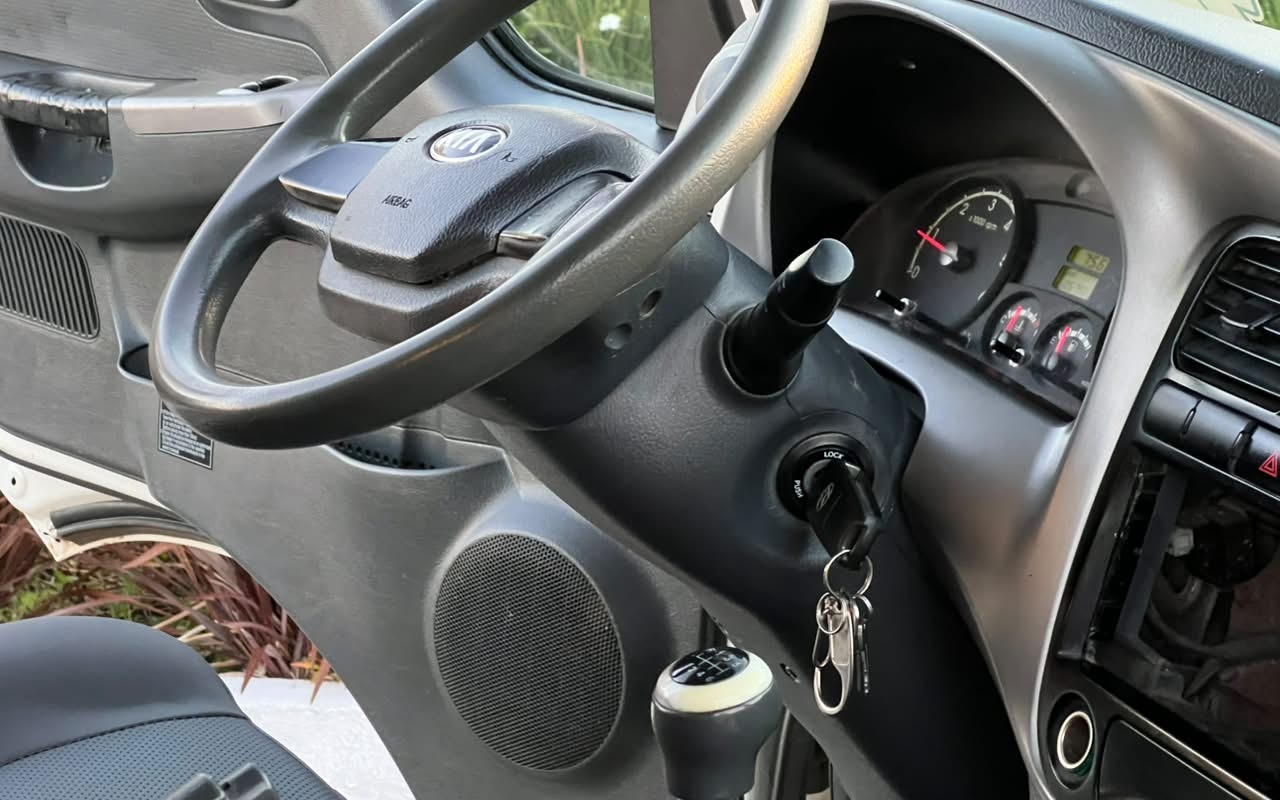 imagem-https://www.socarrao.com.br/sc-vehicle-images-prod/4223420/1790788613022-V2hhdHNBcHAgSW1hZ2UgMjAyNi0wOS0yNiBhdCAxNS4yOC4xNSAoMykuanBlZw.jpeg