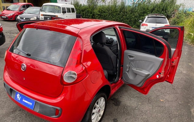 imagem-https://www.socarrao.com.br/sc-vehicle-images-prod/4223503/1790789156333-SU1HXzE1OTMuanBlZw.jpeg
