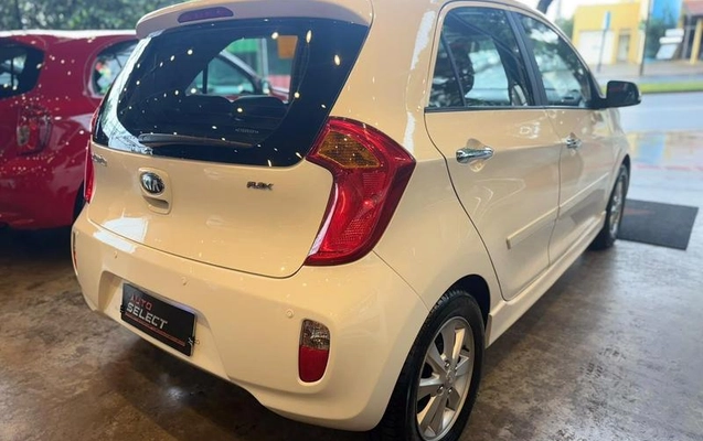 imagem-https://www.socarrao.com.br/sc-vehicle-images-prod/4223545/1791309460357-8529580_3_B_3e8ae2204b.jpeg