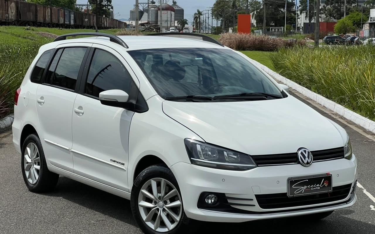 Volkswagen SpaceFox 2016 Branco — foto 1 de 3
