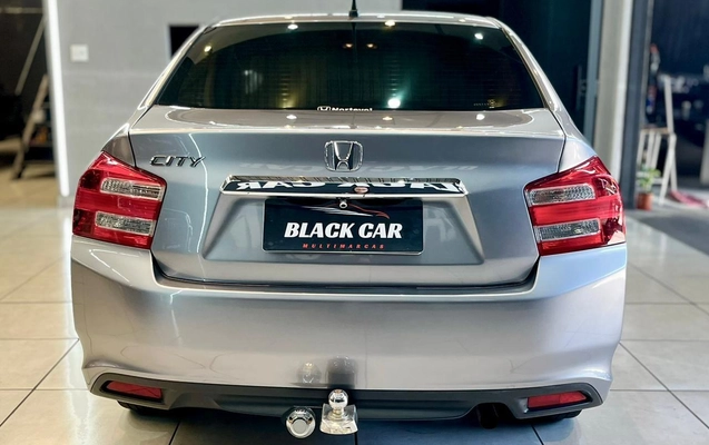 imagem-https://www.socarrao.com.br/sc-vehicle-images-prod/4224077/1790790307950-fc390f2df6144ffaad071df937c22788_1769200810629.jpg