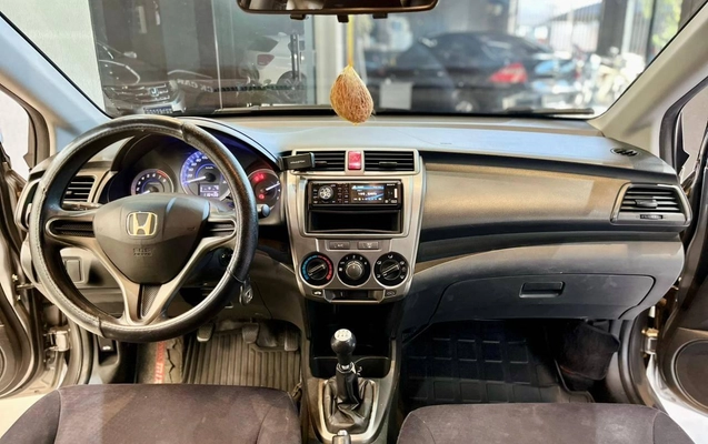 imagem-https://www.socarrao.com.br/sc-vehicle-images-prod/4224077/1790790307951-a0a01814124f4362ad85e041d8a5d4f5_1769200810924.jpg