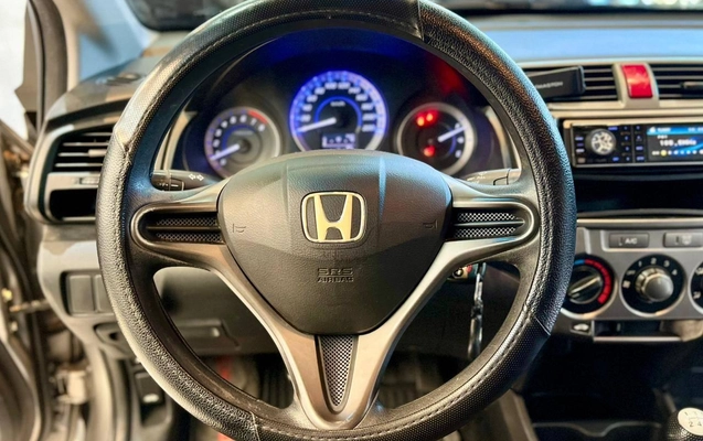 imagem-https://www.socarrao.com.br/sc-vehicle-images-prod/4224077/1790790307952-29568dc970e049d585ccc6919b0e05e2_1769200811233.jpg