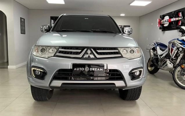imagem-https://www.socarrao.com.br/sc-vehicle-images-prod/4224083/1790869423318-8529694_1_B_b3ad677dc7.jpeg