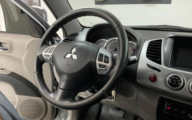 imagem-https://www.socarrao.com.br/sc-vehicle-images-prod/4224083/1790869423345-8529694_10_B_9a3466cadb.jpeg