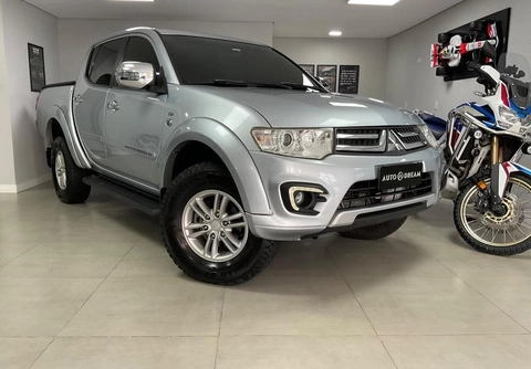Mitsubishi L200 2017 Prata — foto 1 de 3