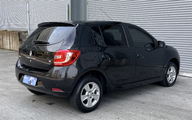 imagem-https://www.socarrao.com.br/sc-vehicle-images-prod/4224120/1790951819748-app-photos-cpDR5CFuYbi9SpPdrFi6TlDEIxEmfx4X.jpg