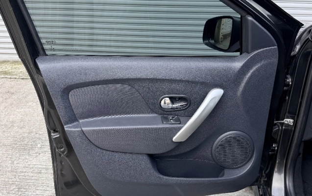 imagem-https://www.socarrao.com.br/sc-vehicle-images-prod/4224120/1790951819751-app-photos-09VoUTl2kwzmr9GcLjbpbqKmYdeNrLUA.jpg