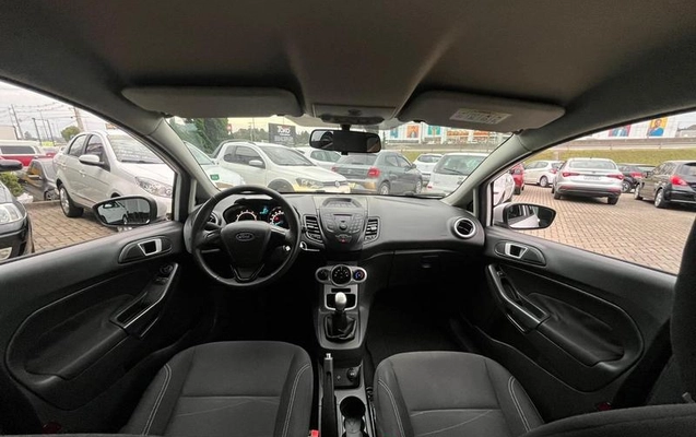 imagem-https://www.socarrao.com.br/sc-vehicle-images-prod/4224228/1790792930444-8529794_13_B_1ca74b1423.jpeg