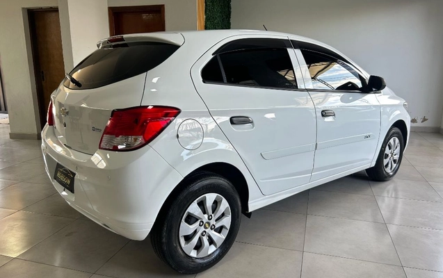 imagem-https://www.socarrao.com.br/sc-vehicle-images-prod/4224314/1790790960747-gb-abdf763.jpeg