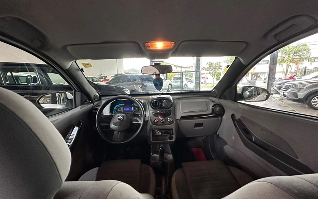 imagem-https://www.socarrao.com.br/sc-vehicle-images-prod/4224357/1790791028214-154f0ef24fc54131a5180cb66c36df08_1790790978225.jpg