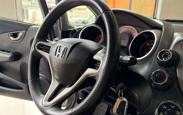 imagem-https://www.socarrao.com.br/sc-vehicle-images-prod/4224444/1791209647841-8529585_16_B_90a3051816.jpeg