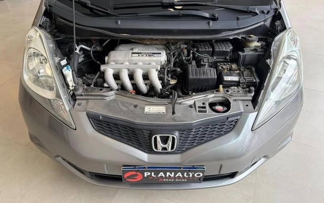 imagem-https://www.socarrao.com.br/sc-vehicle-images-prod/4224444/1791209647847-8529585_18_B_3a77bc5798.jpeg