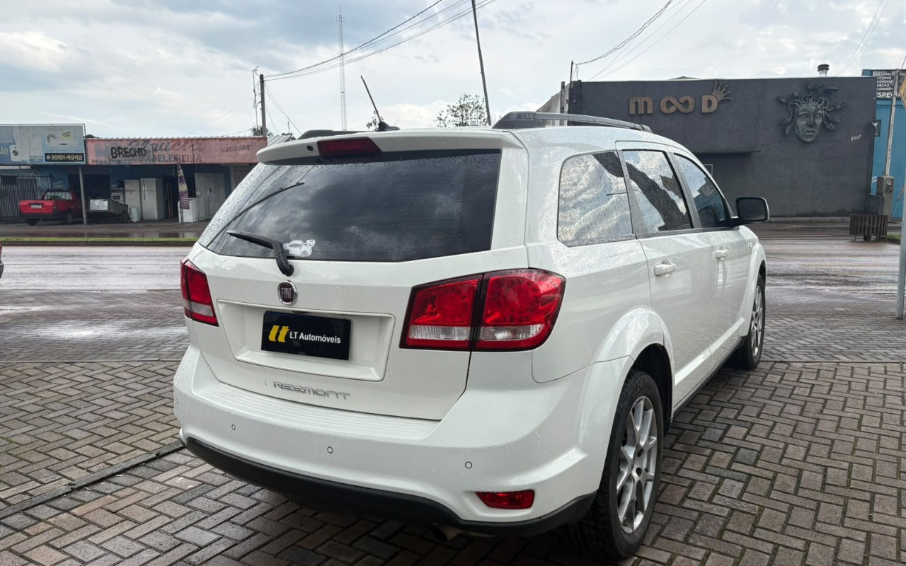 imagem-https://www.socarrao.com.br/sc-vehicle-images-prod/4224452/1790791495430-V2hhdHNBcHAgSW1hZ2UgMjAyNi0wOS0yOSBhdCAxNy4xNC41MiAoMikuanBlZw.jpeg