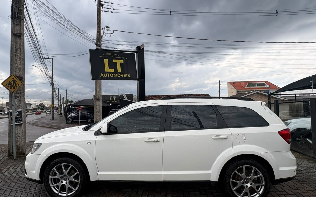 imagem-https://www.socarrao.com.br/sc-vehicle-images-prod/4224452/1790791495499-V2hhdHNBcHAgSW1hZ2UgMjAyNi0wOS0yOSBhdCAxNy4xNC41Mi5qcGVn.jpeg